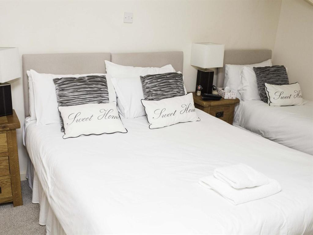 The Castle Inn Hotel Стенінґ Номер фото