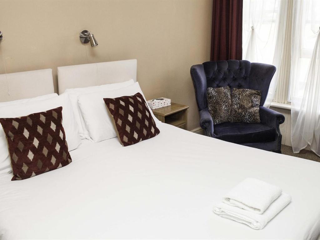 The Castle Inn Hotel Стенінґ Номер фото
